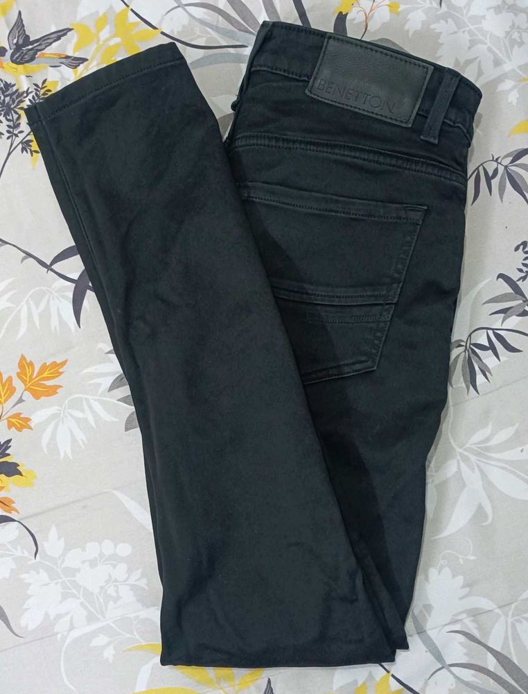 United Colors Of Benetton Black Tapered Fit Jeans