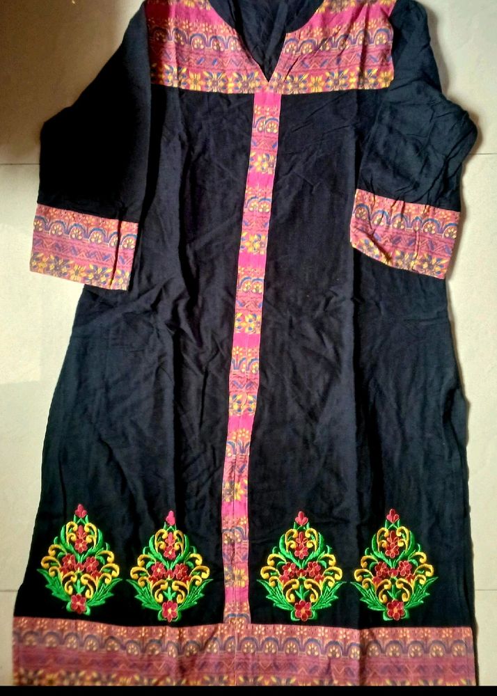 Black Kurti