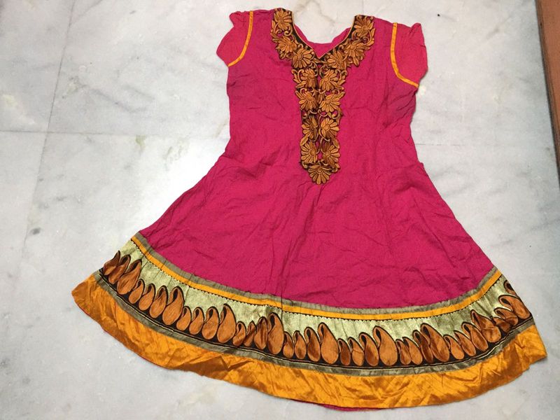 Floral Cotton Kurti Of Pink Colour