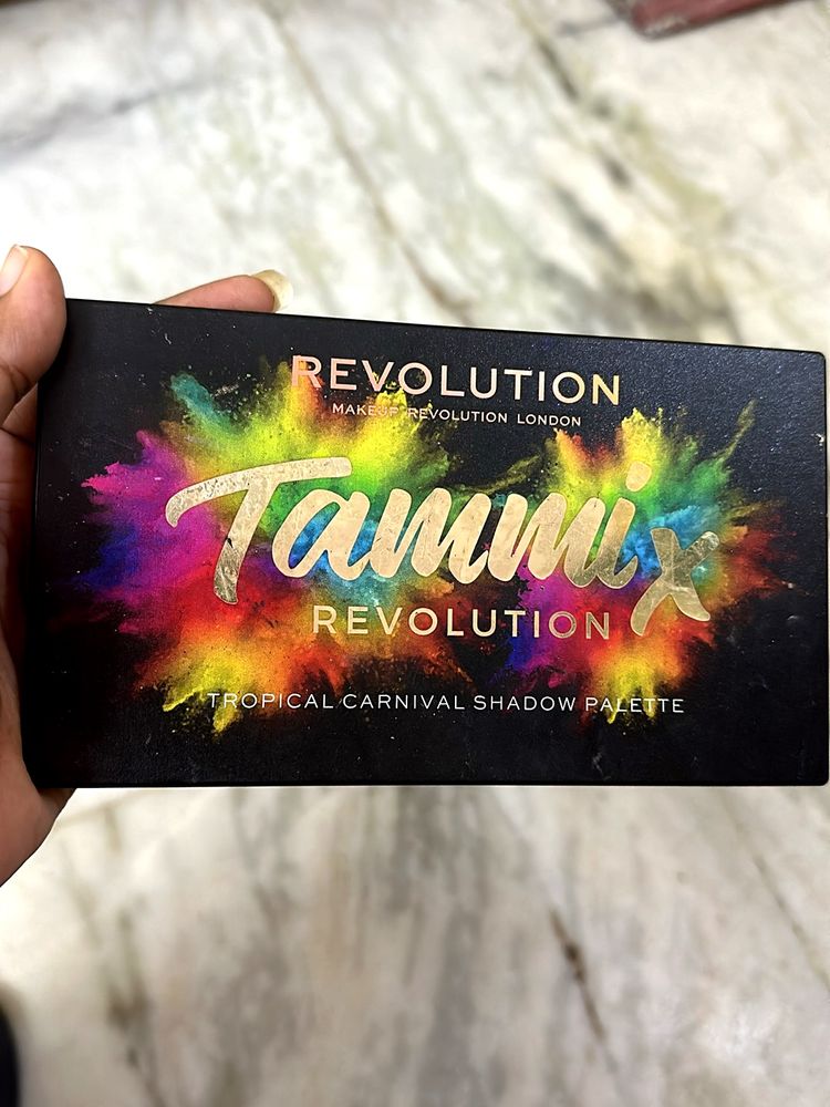 Revolution London Tammi X Tropical Carnival Palett