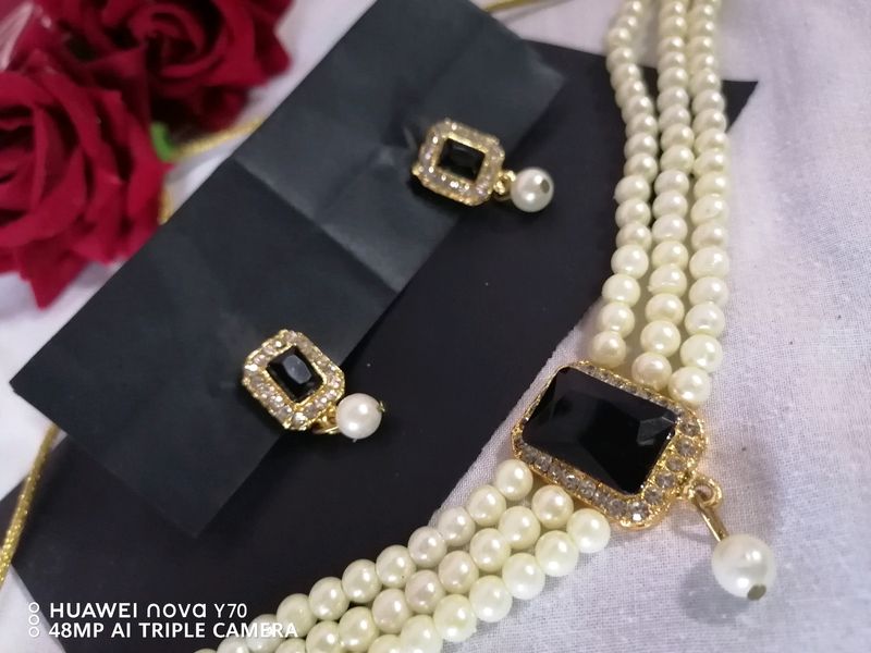 Black Jewel Set Only In ₹170