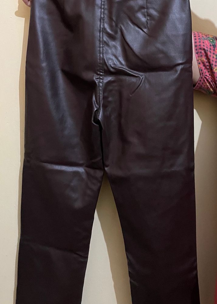 The Perfect Brown Leather Pants 🐻🤭