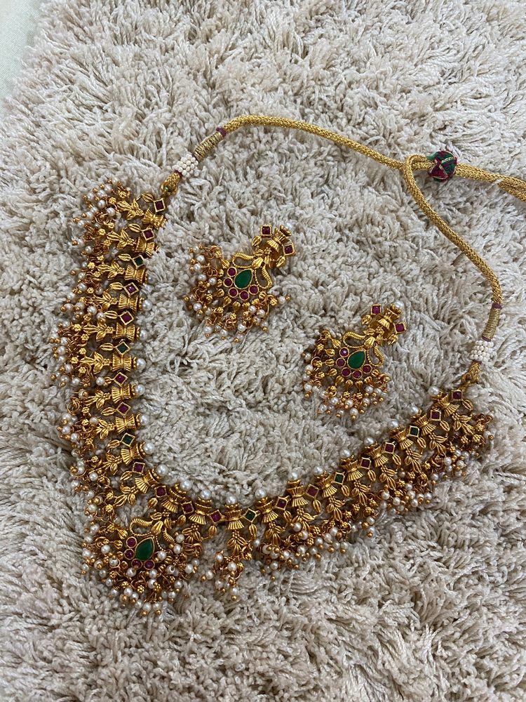 Guttapusalu Neclace With Earrings