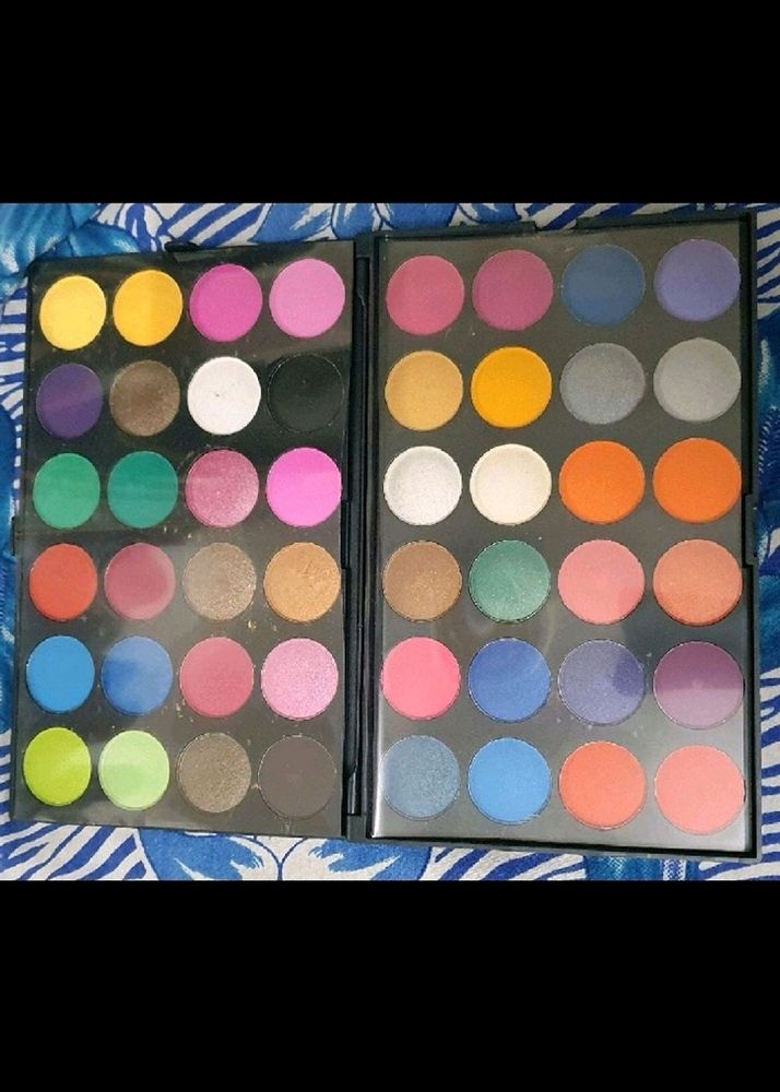 Eyeshadow Palette