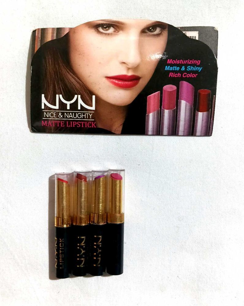 PACK OF 4 - MATTE LIPSTICK