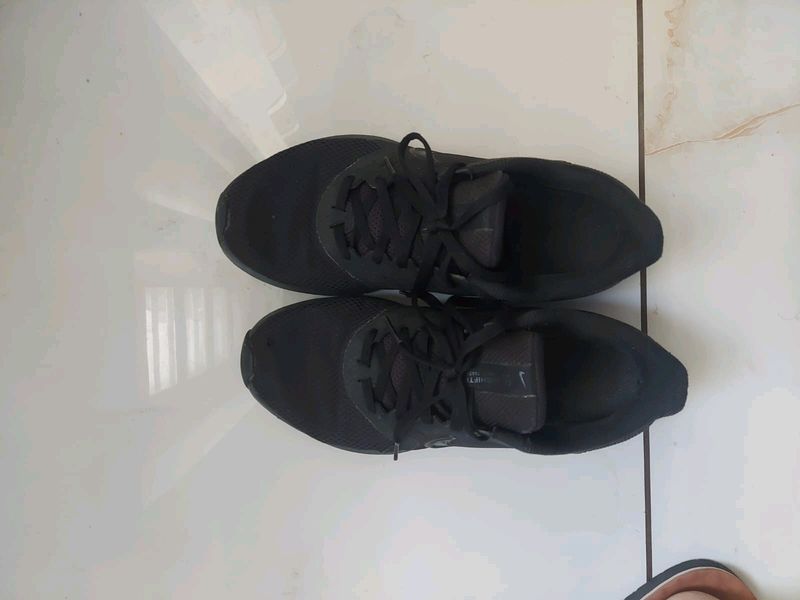 Nike Black Shoes