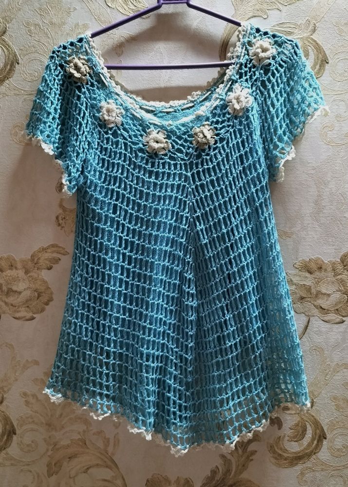 Women's Crochet( Knitted )Top.Size 38