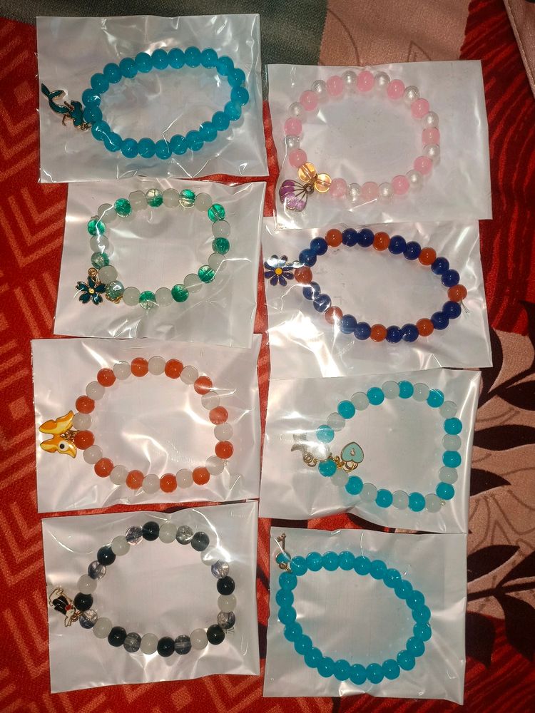 Pack Of 8 Glass Beads Charms Bracelet