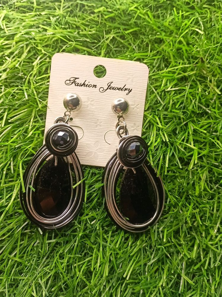 Long Black Earrings For All Wear