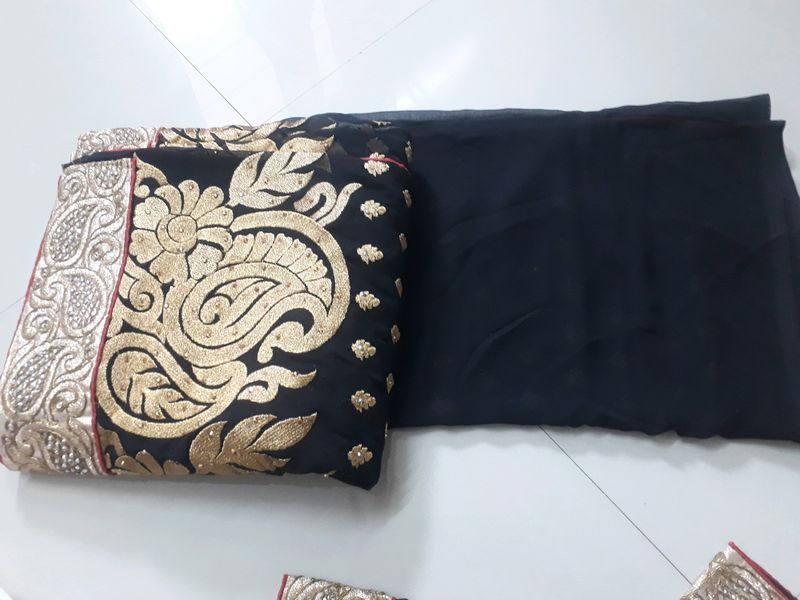 PRICE DROPPED/OFFER TILL SUNDAY BLACK SAREE