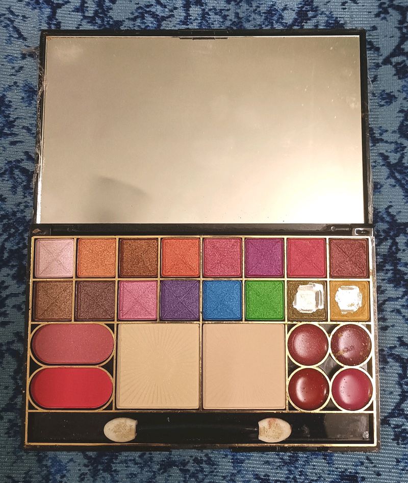 New Eyeshadow Palette