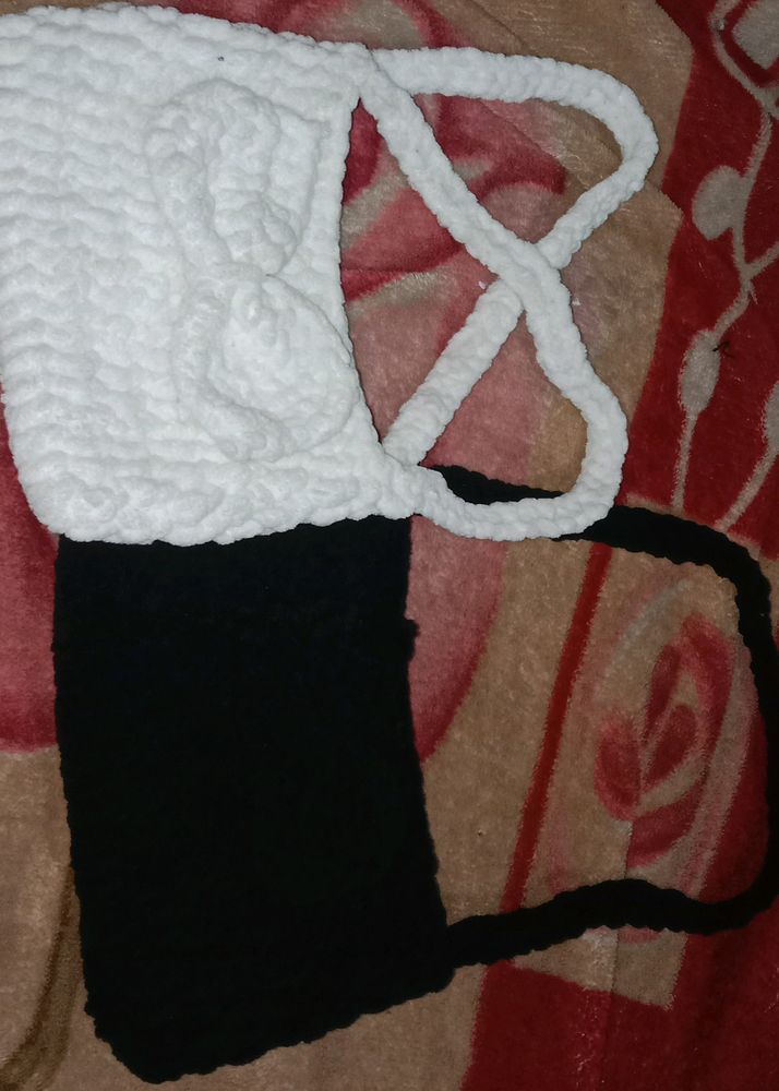 Crochet Hand Bag