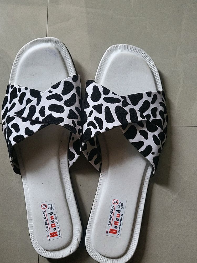 Flats For Girls/women