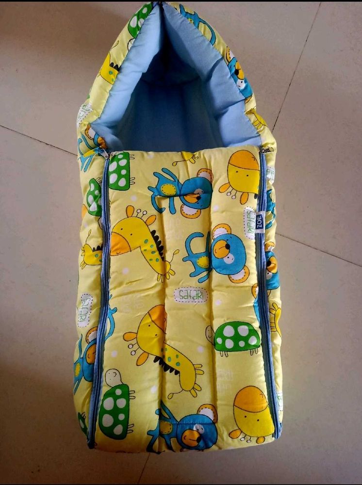 New ZOE Sleeping Bag, Baby Holder