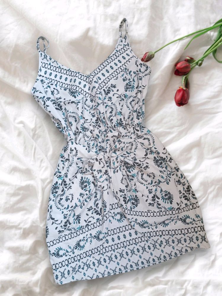 Floral print mini summer dress (UNUSED)