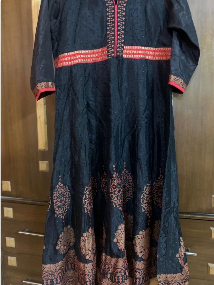 Kurta Churidar Suit Set