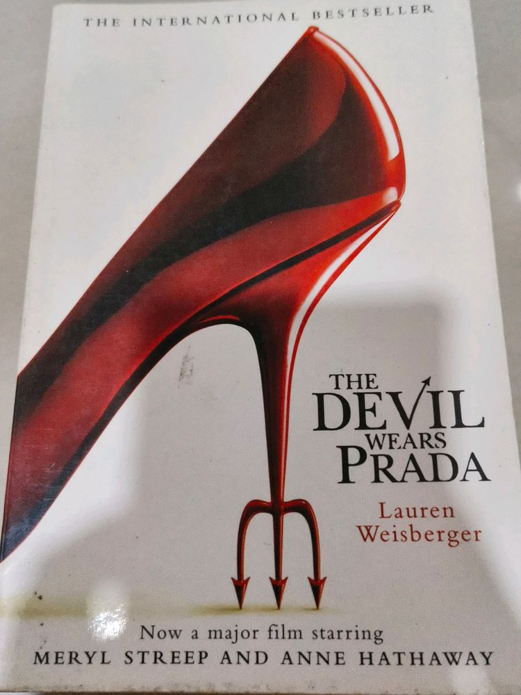 The Devil Wears Prada - Lauren Weisberger