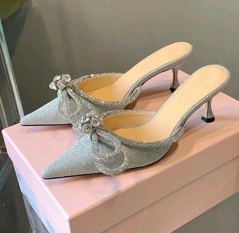 Bow Silver Heels