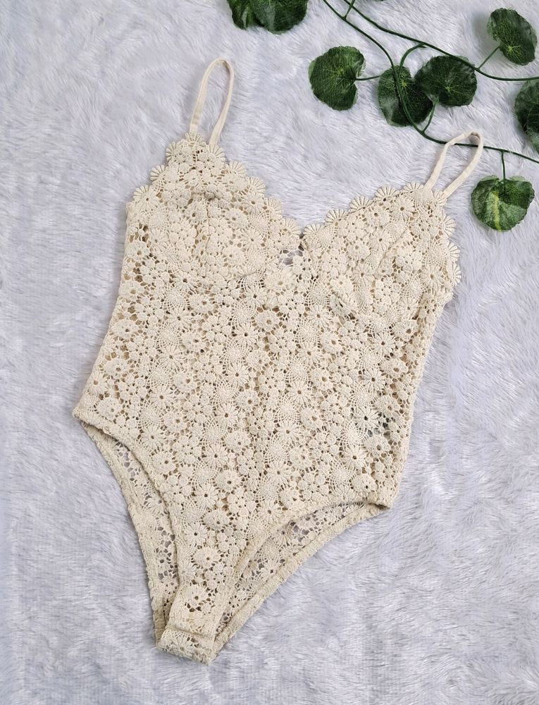 H&M Beige Crochet Lace Bodysuit