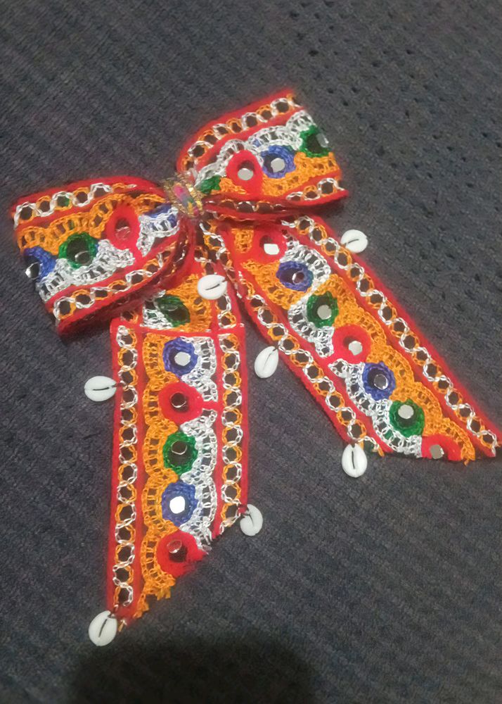 Navratri Bow Clip