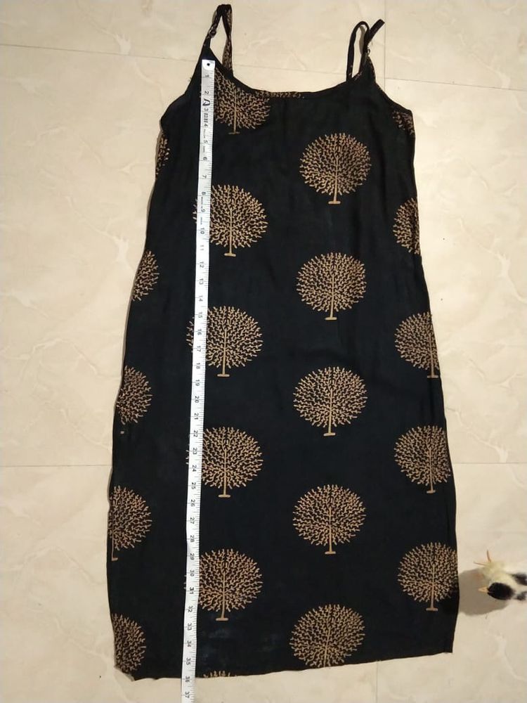 Sleevless Kurti Adjustable Fits Back Stracheable