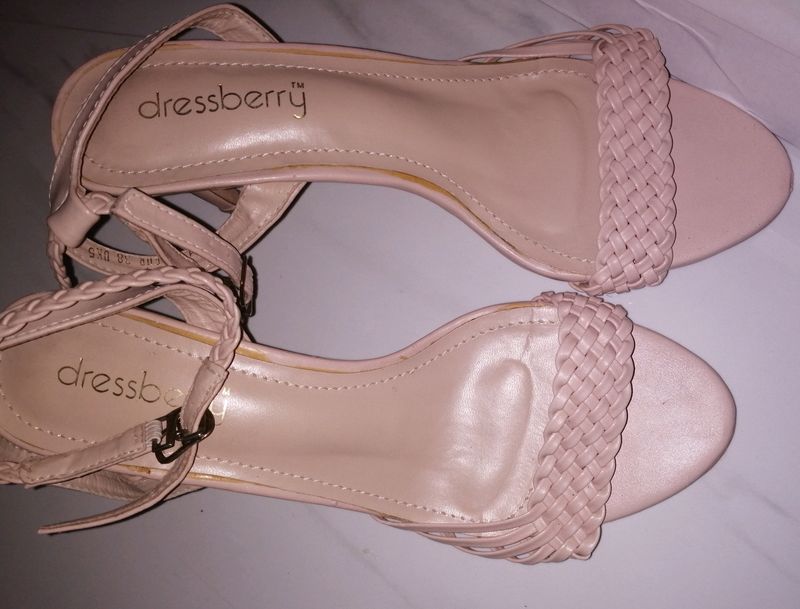 Dressberry Nude Heels