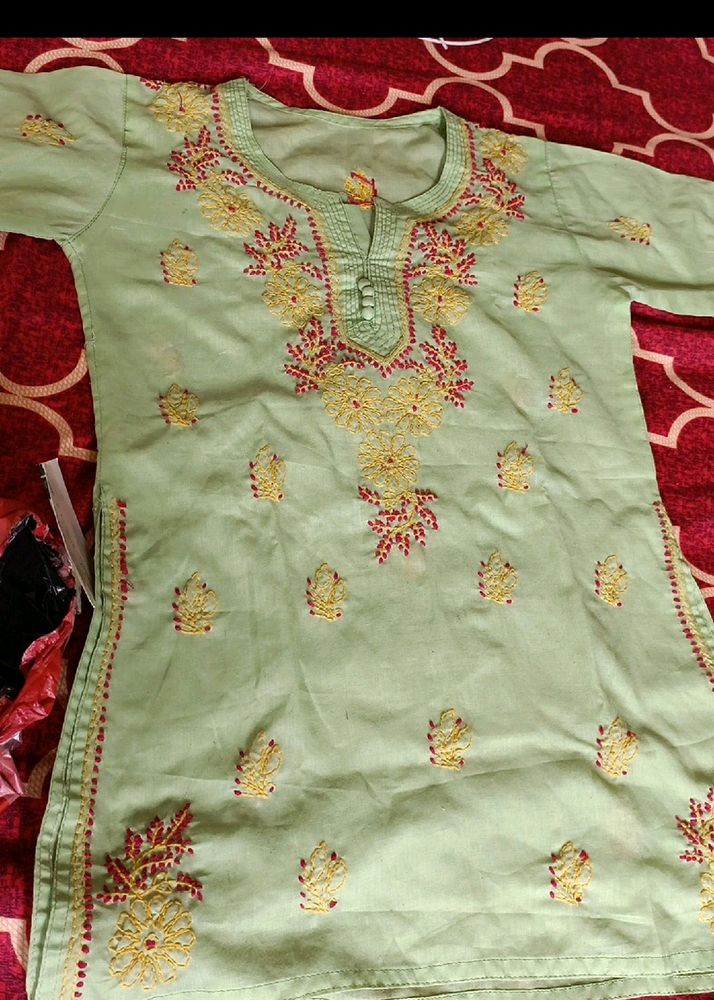 Lucknowi Short Kurti