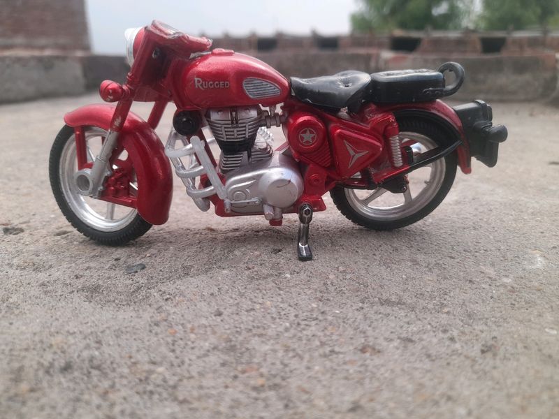 Plastic Royal Enfield real model