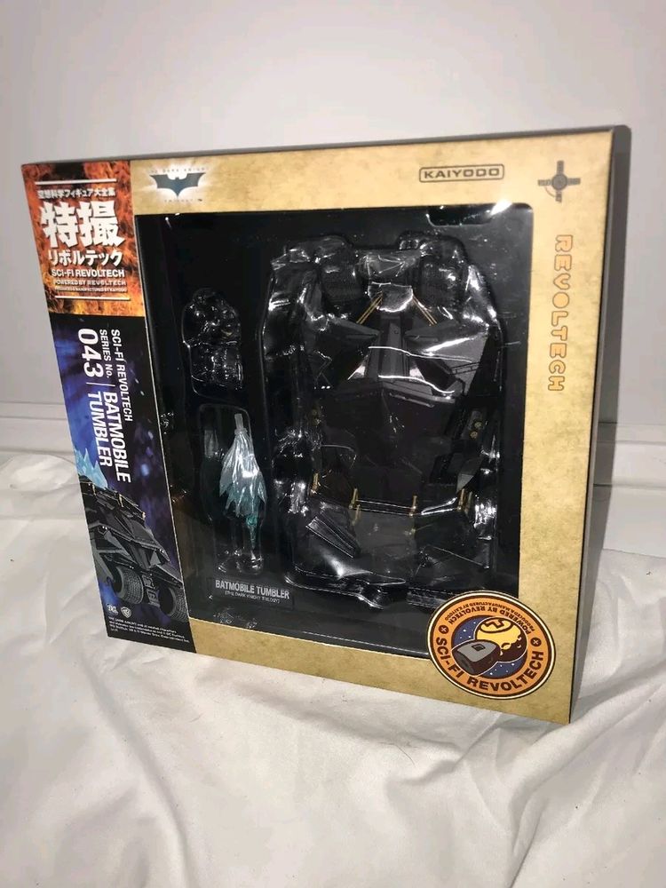 SCI-FI REVOLTECH SERIE 04 3 BATMAN Tumbler Kaiyodo