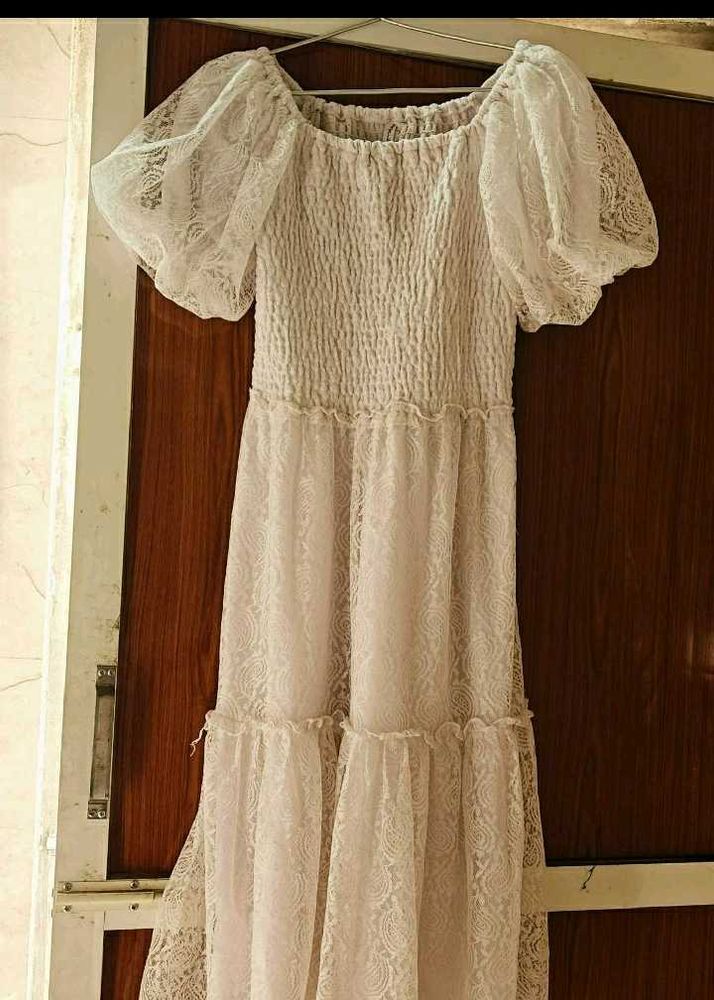 White Puff Shoulder Dress 👗