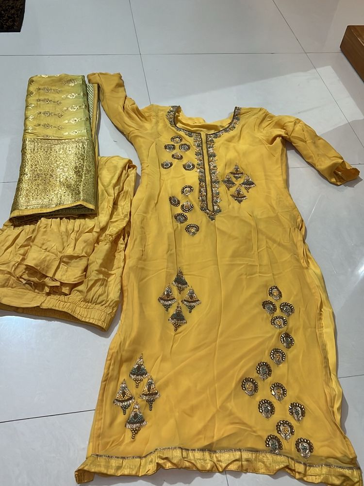 Wedding Dress With Banarasi Duppata