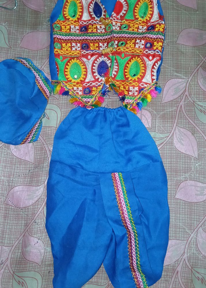 Rajasthani Dhoti Shirt And Topi