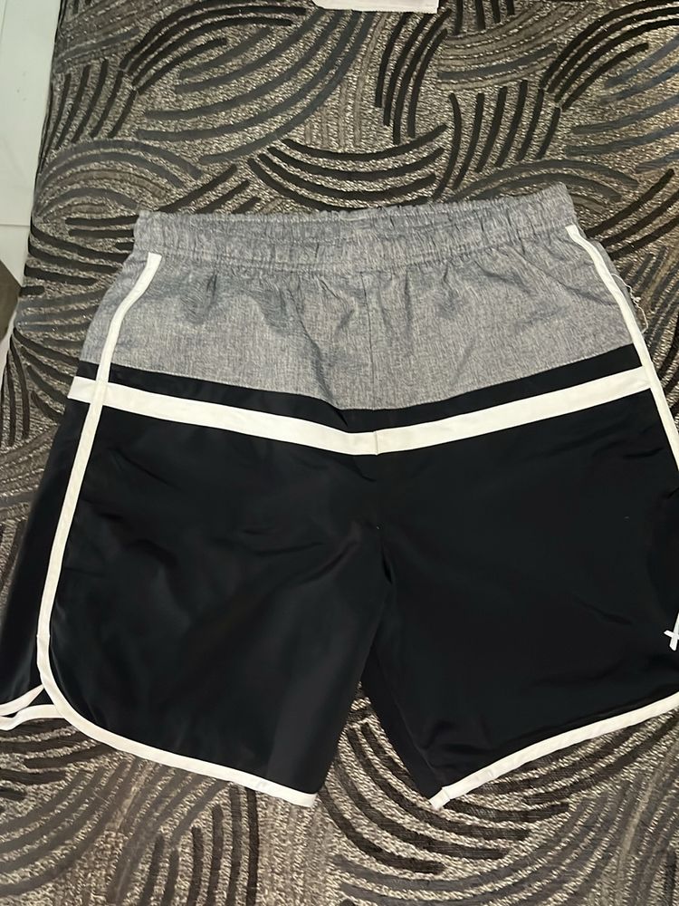 HRX Shorts For Kids Age(14-15)