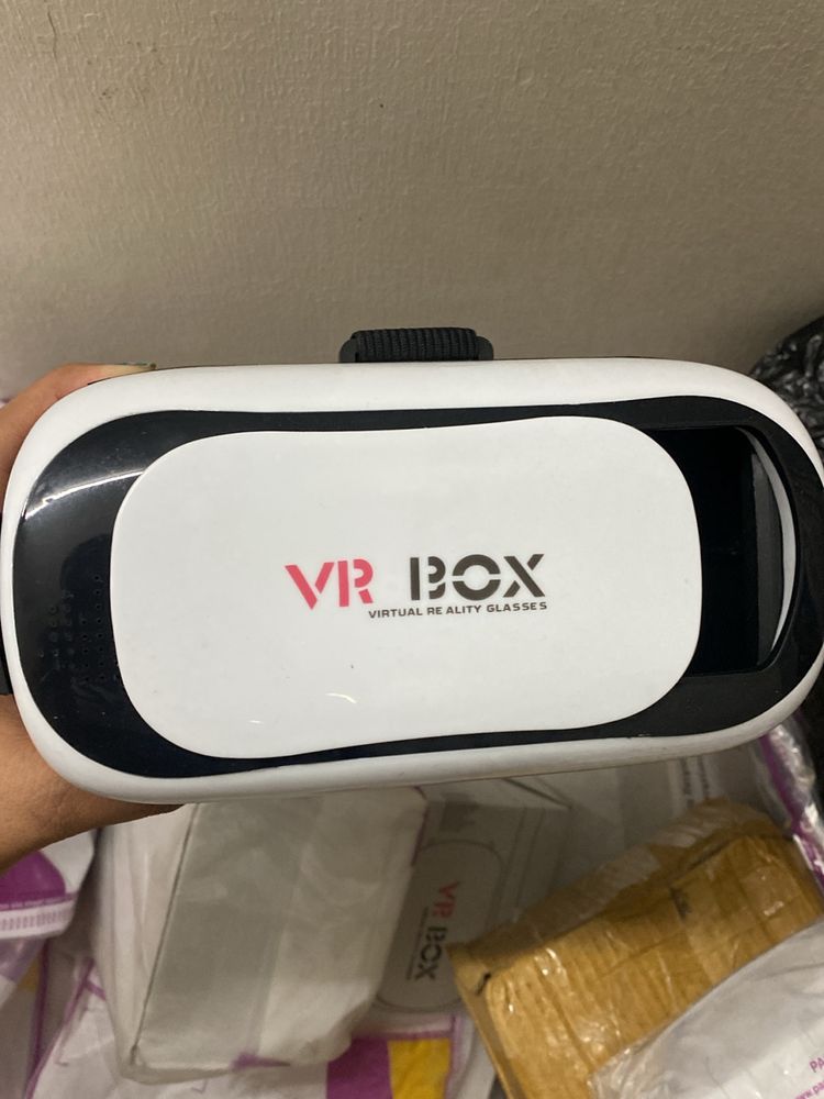 Adventereous VR Box Please See The All Pictures