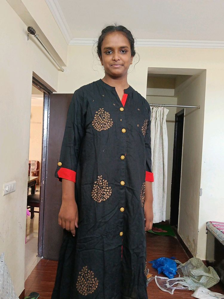 Elegant black kurta and pyjama set