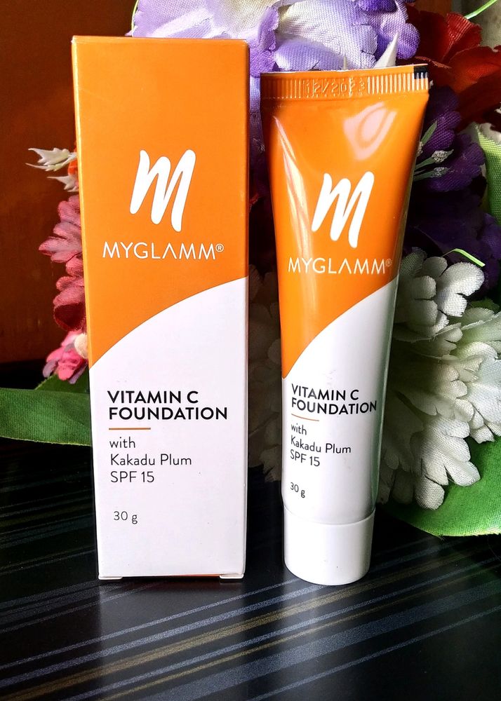 🆕MyGlamm Vitamin C Foundation - Peach (Light Cool