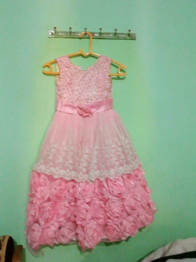 Iam Selling A Gown