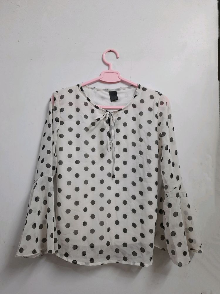 White Polka dots Top