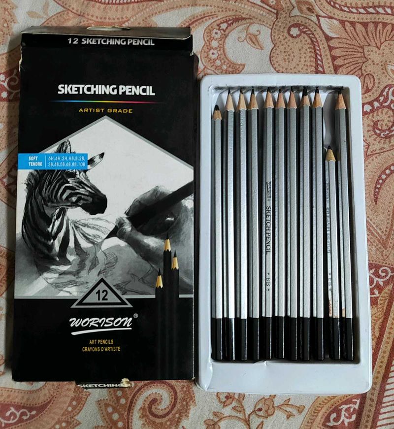 Set Of 11 Sketching Pencil Artist Grade