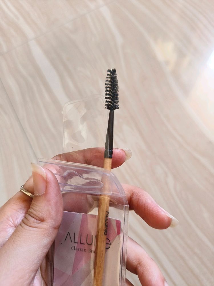 ALLURE Makeup Brush (Unused)