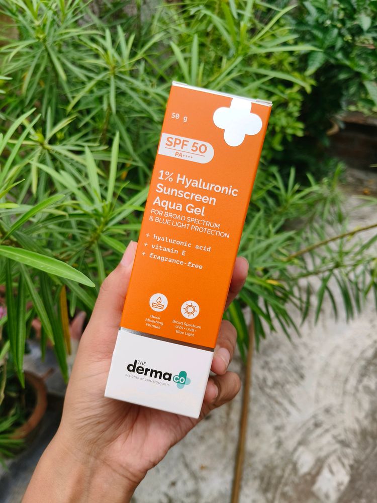 ✨The Derma Co 1% Hyaluronic Sunscreen Gel✨