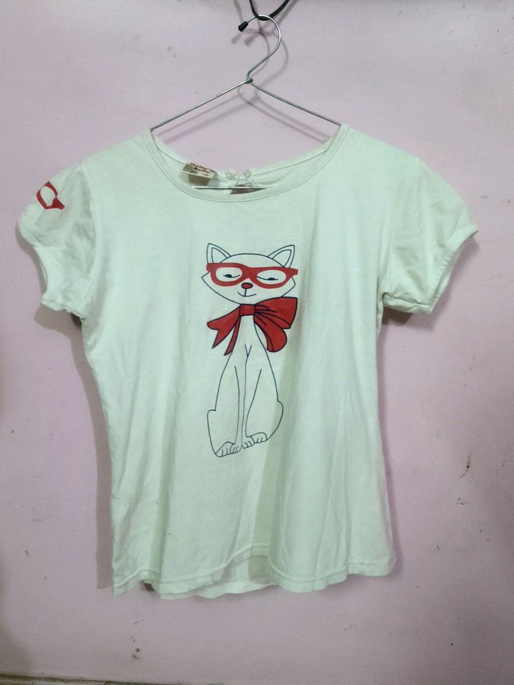 Cat T-shirt With White Colour And Very Affordable