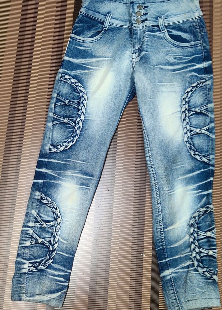 O-93 Size 26 Slim Fit Women Denim Capri