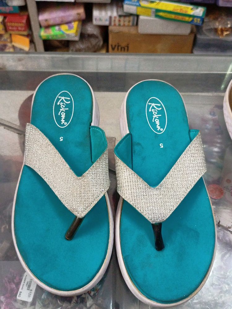 Kickonn Sea Color Slippers