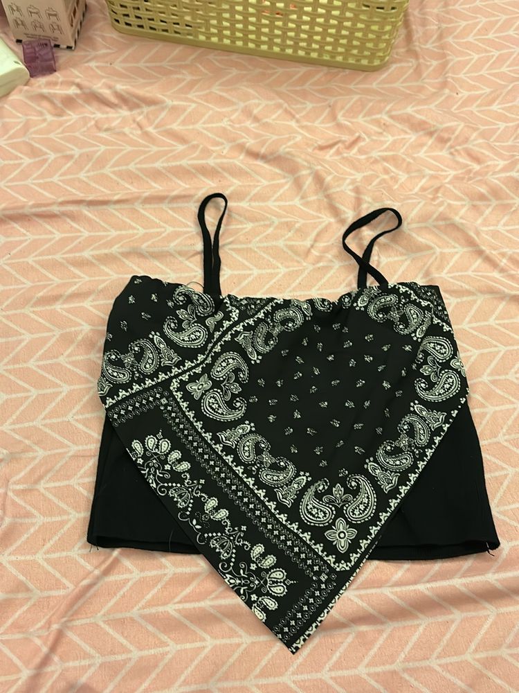 Bandana Printed Top 🖤🎀