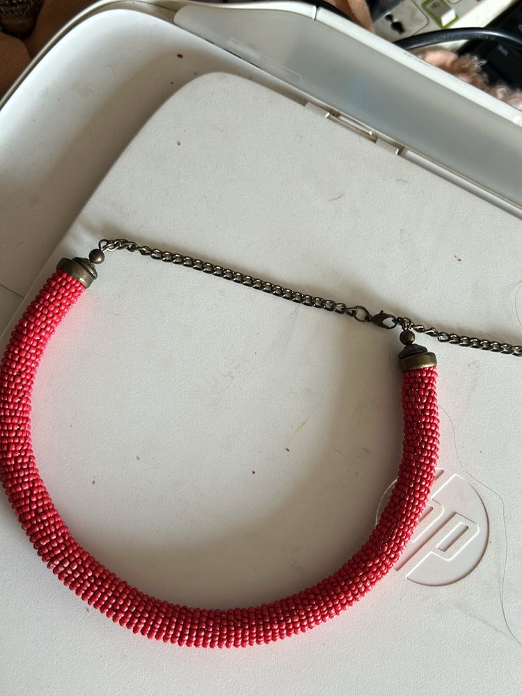 Red Beads Thick Neck piece