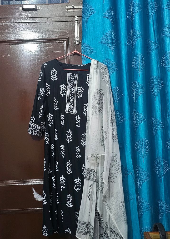 Ethnic Suit With Dupatta And Plazzo