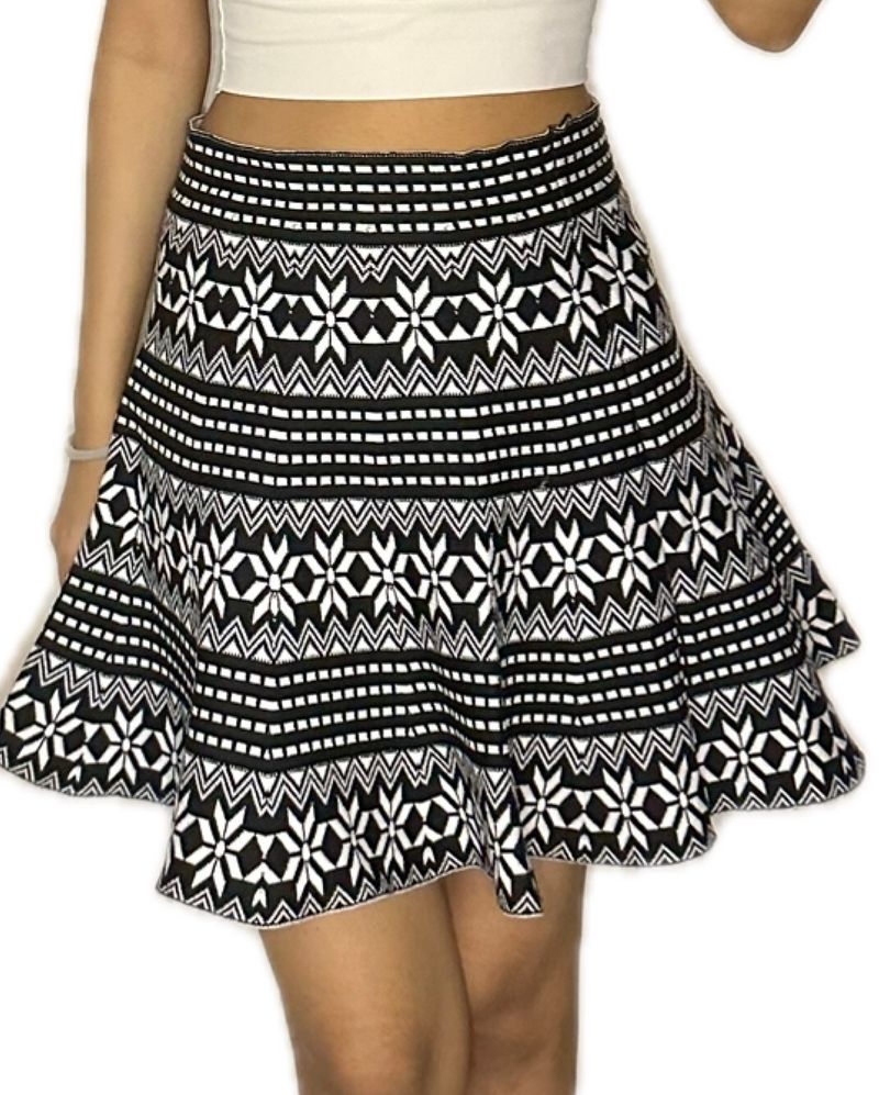 Black And White Printed Knitted Skirt