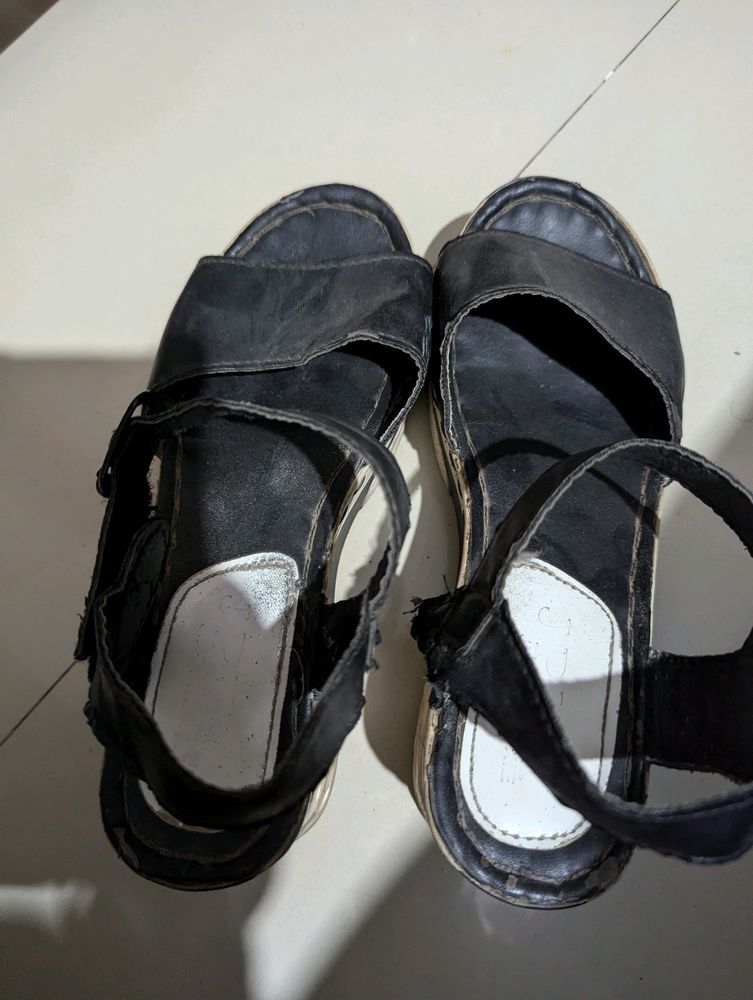 Black White Wedges