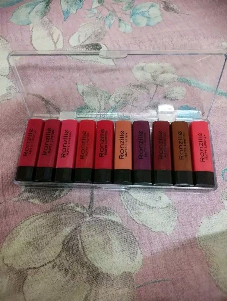 Multi Lipstick For Women With Different Shades